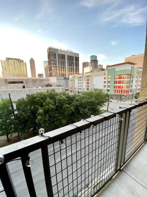 Luxury Apartment With King Bed And Pool And Free Parking 4 Houston Kültér fotó
